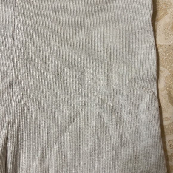 Talentless Ribbed Biker Shorts - Picture 2 of 3